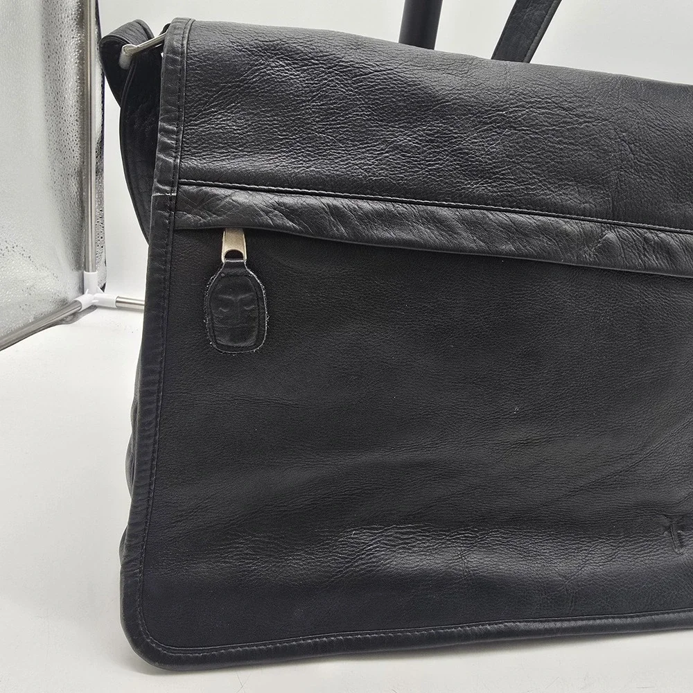 Vintage Frye Black Leather Messenger Bag Crossbody Laptop Briefcase Satchel USA